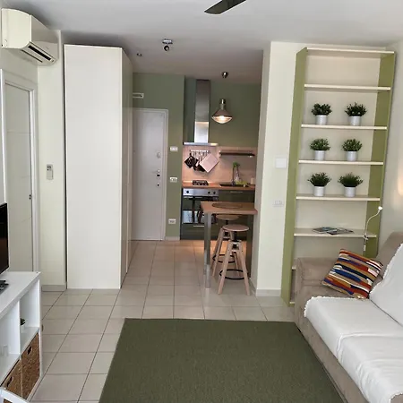 Fregene's Monolocale Apartment *